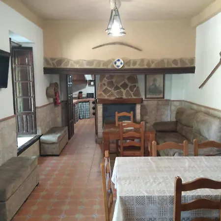 Дом отдыха Cortijo El Llano Priego De Cordoba *