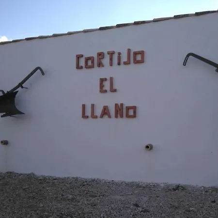 Cortijo El Llano * Las Lagunillas